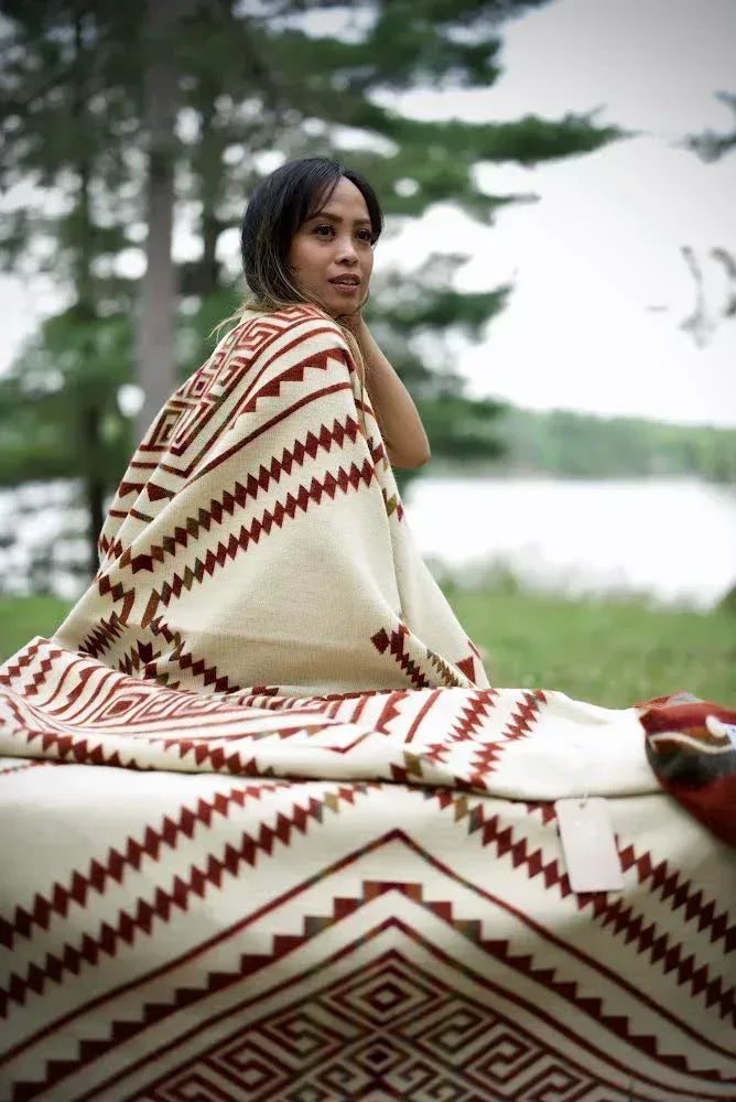 Achuar Blanket - Autumn vibes...What a gorgeous blanket for all year