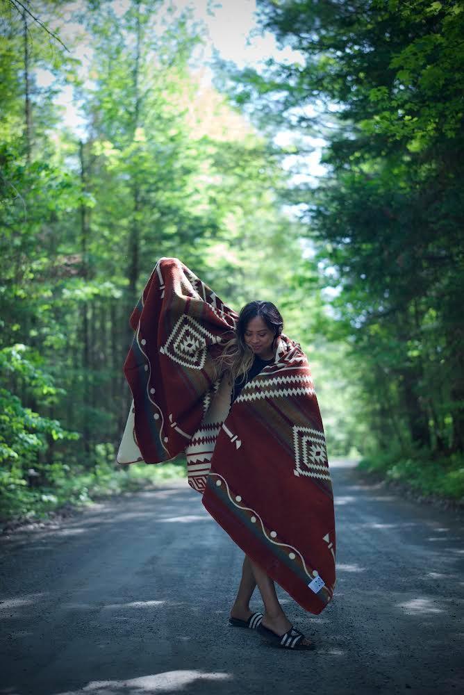 Achuar Blanket - Autumn vibes...What a gorgeous blanket for all year