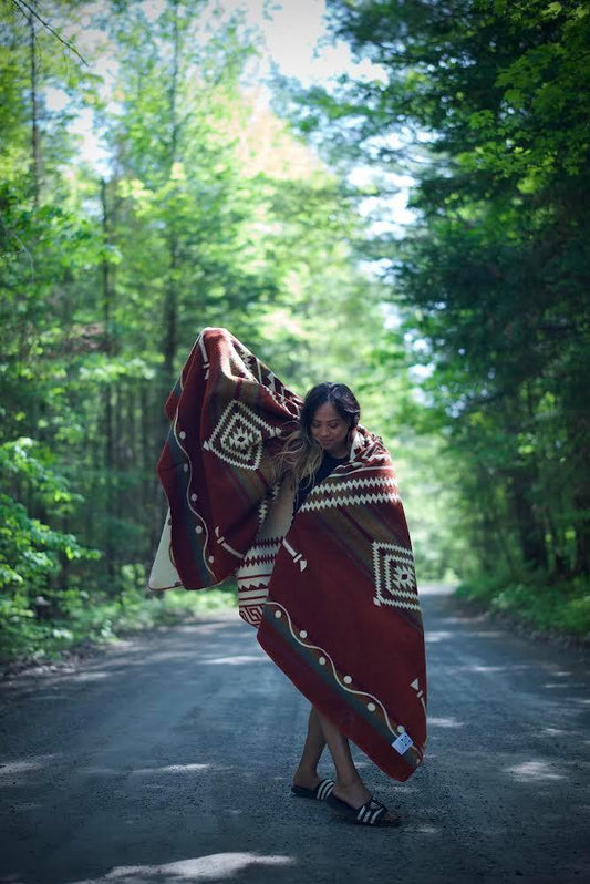 Achuar Blanket - Autumn vibes...What a gorgeous blanket for all year