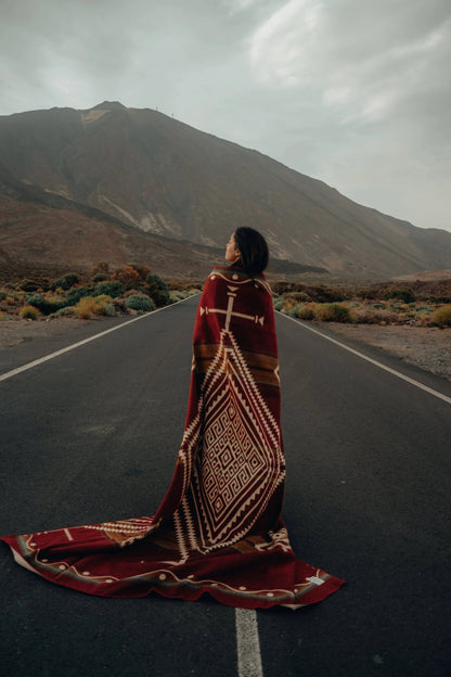 Achuar Blanket - Autumn vibes...What a gorgeous blanket for all year