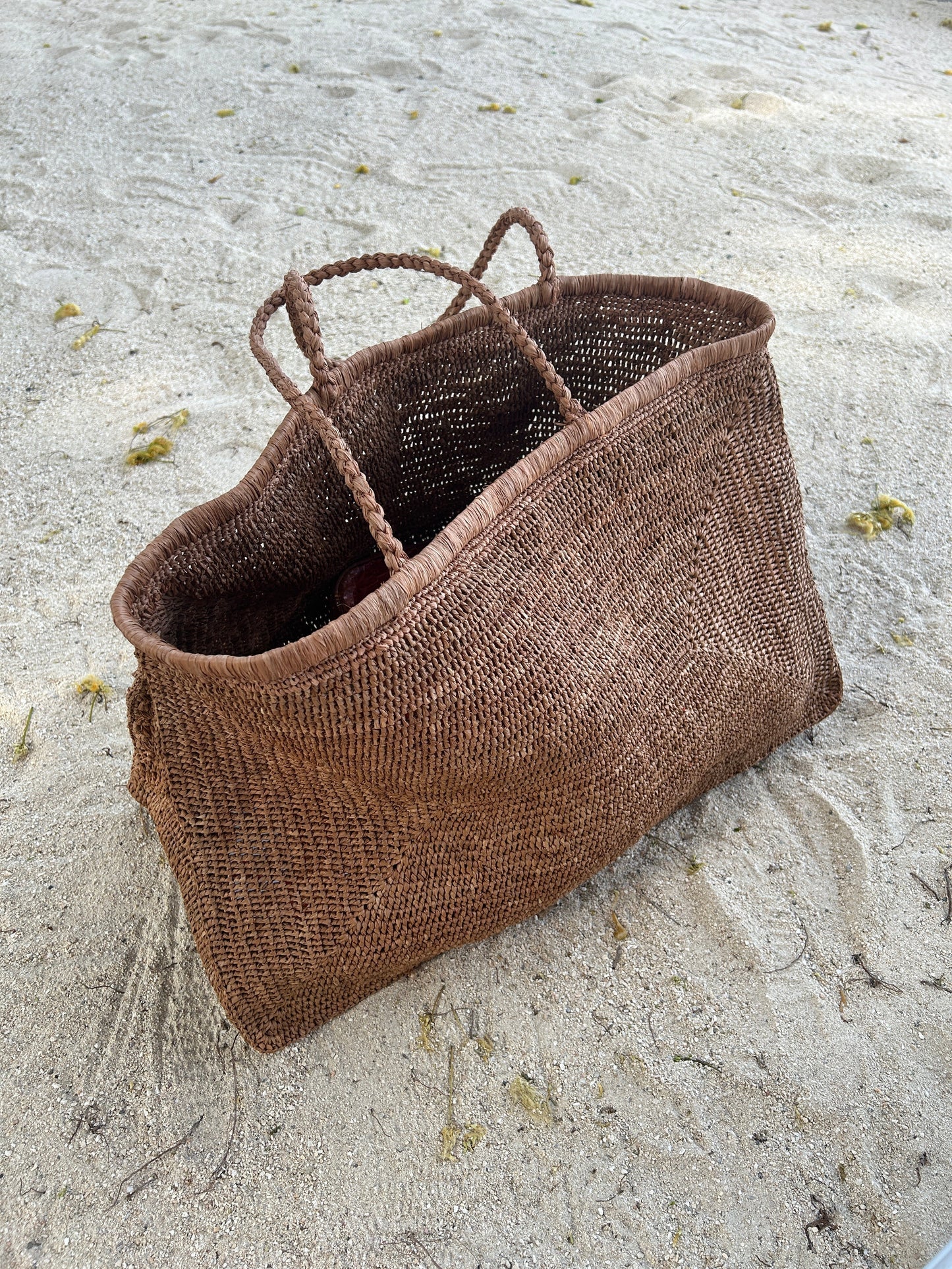 Beach Tote "Clipa" Raffia Beach Tote Bag. LOTS of Room for your stuff!